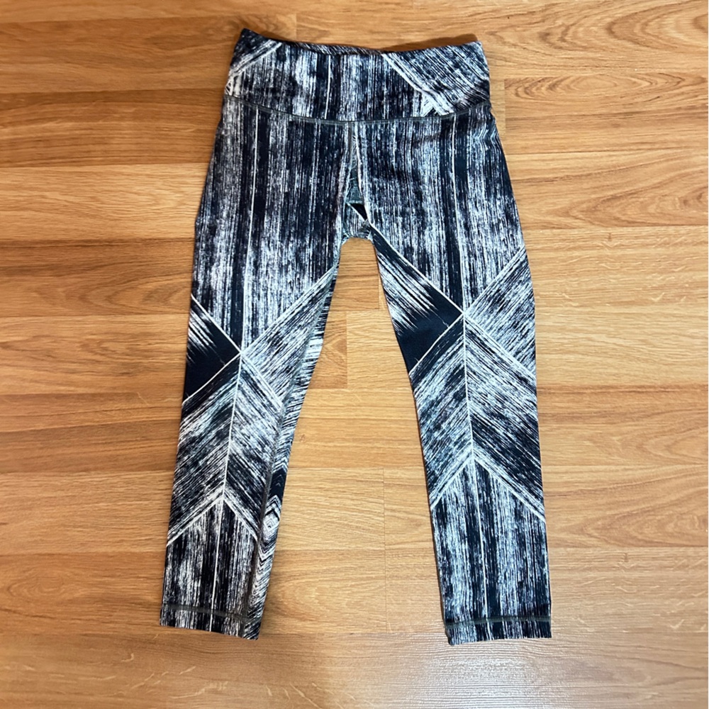 Lululemon Wunder Under Crop Leggings | Size 4